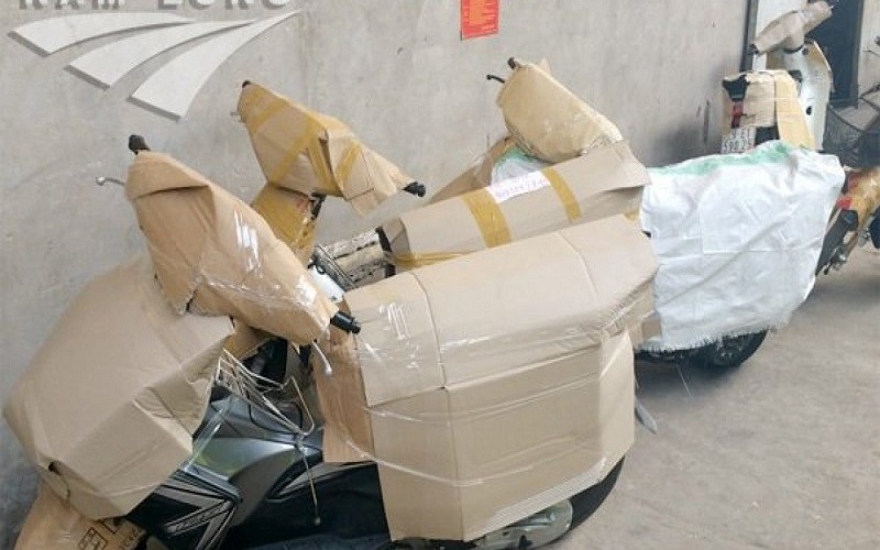 CÁCH BỌC XE MÁY ĐỂ VẬN CHUYỂN DỄ DÀNG HƠN