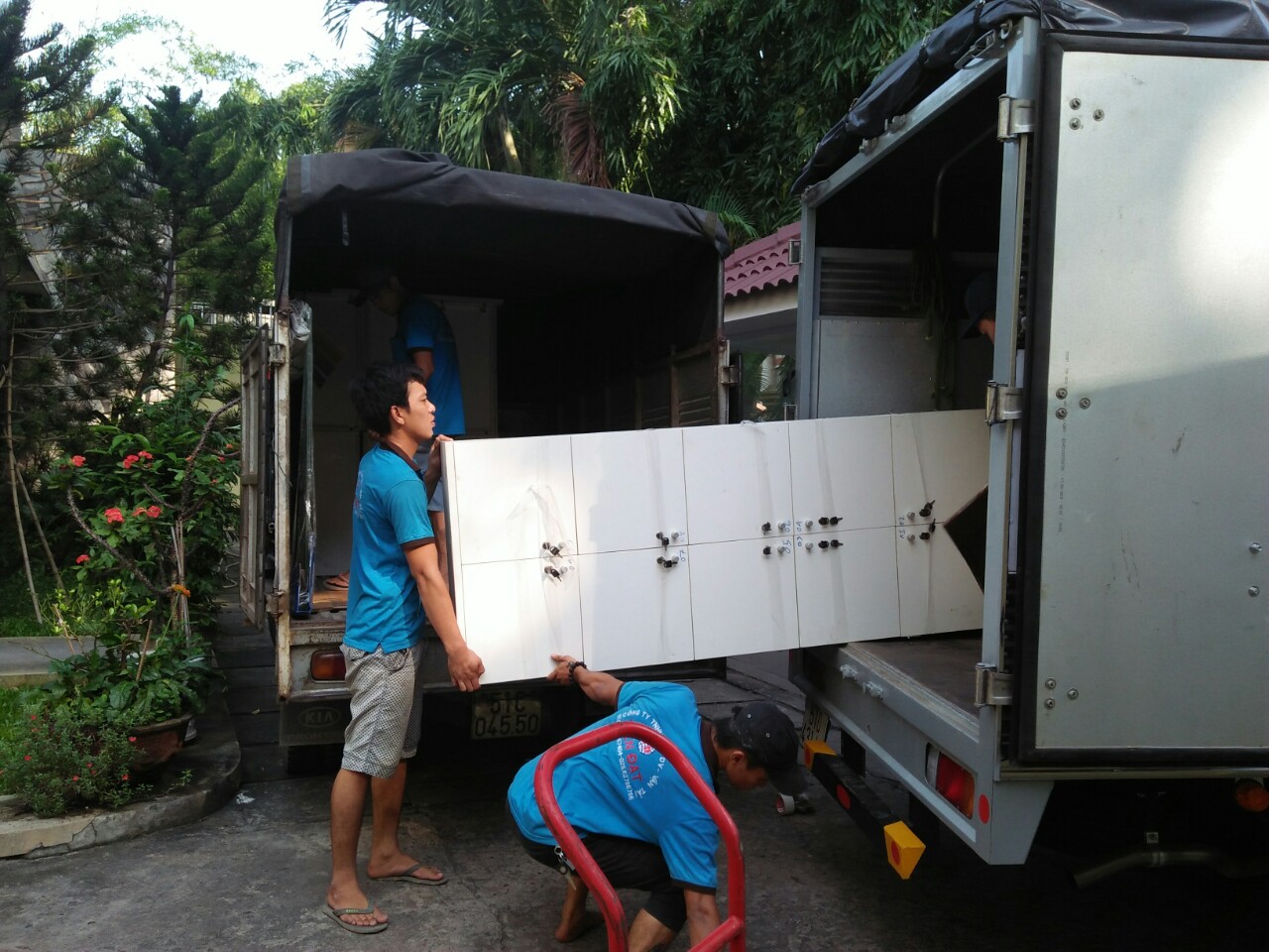 Đặt taxi tải trọn gói tại tphcm: giải pháp hiệu quả cho chuyển hàng