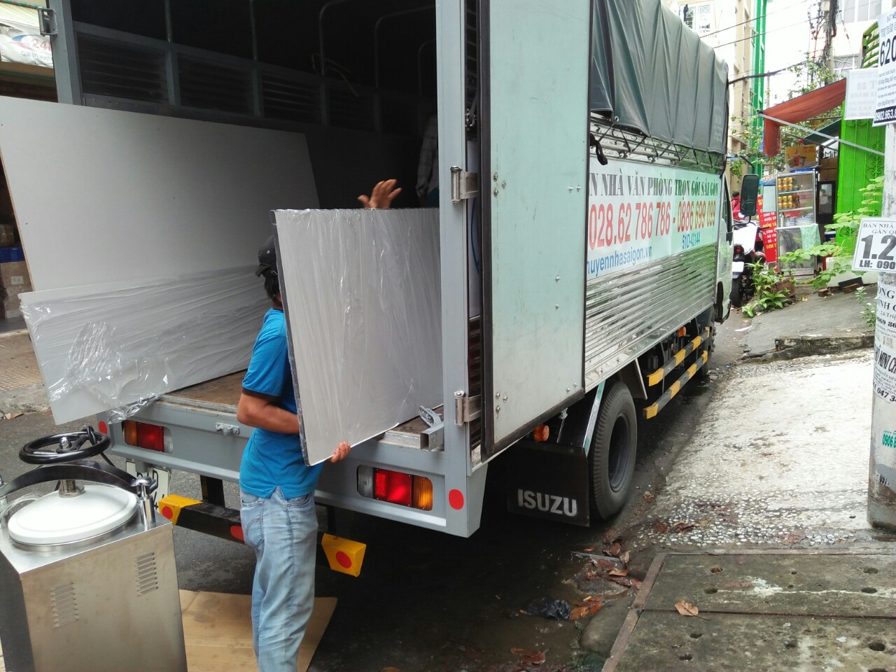 Khi kẹt xe thì việc chuyển nhà ảnh hưởng như thế nào