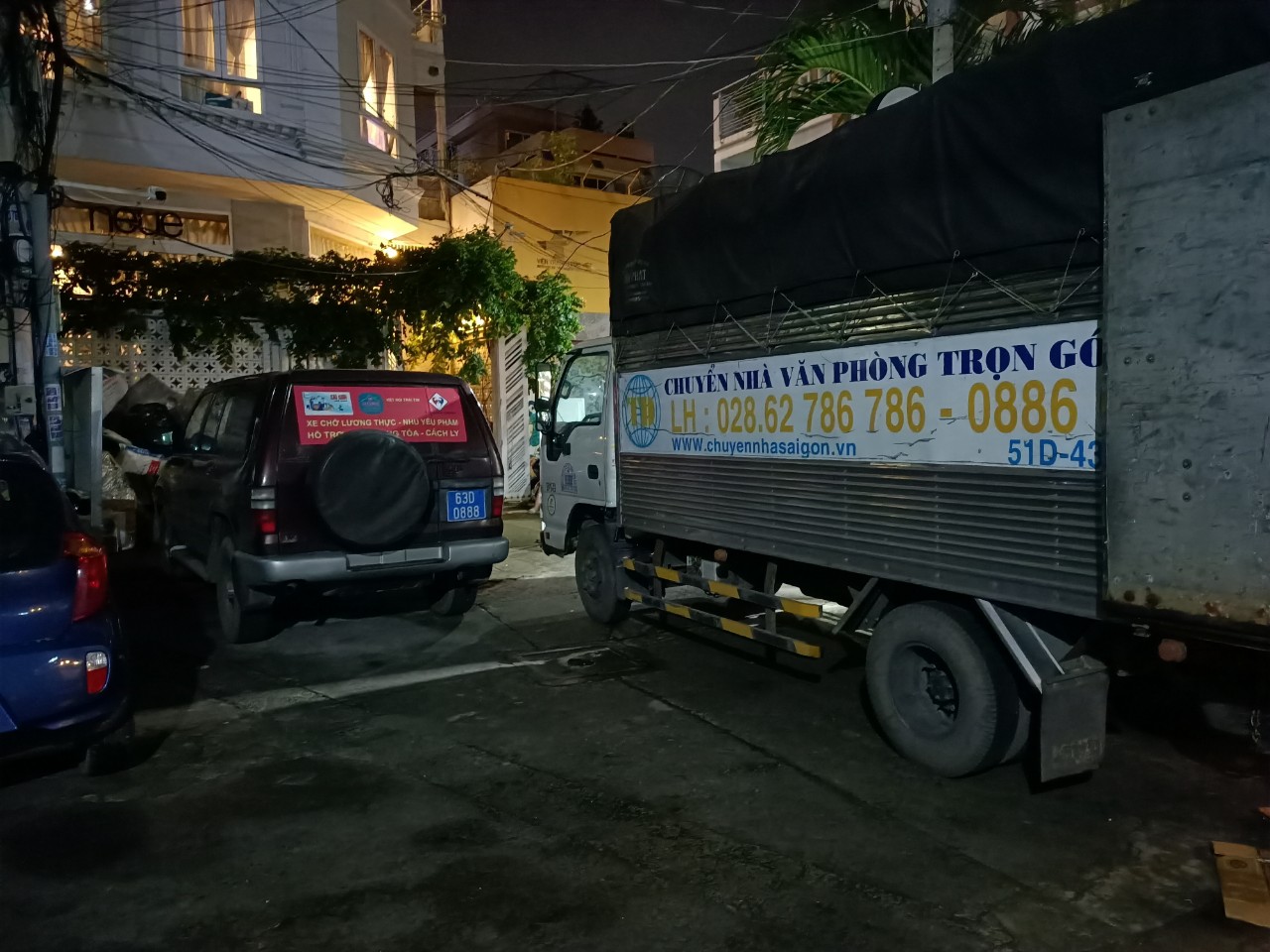 Mách bạn cách bảo quản chậu sành cho gia đình