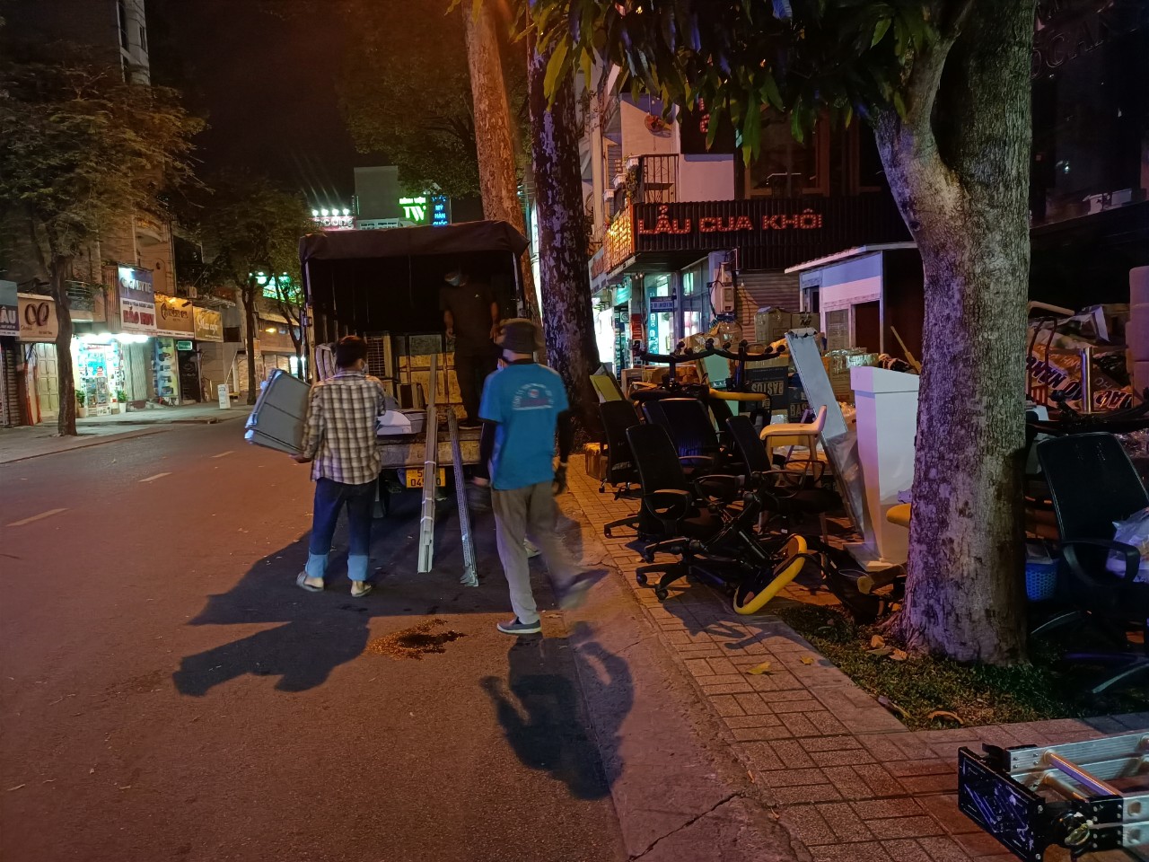 Xử lý dây điện hiệu quả khi ở nhà cũ và nhà mới