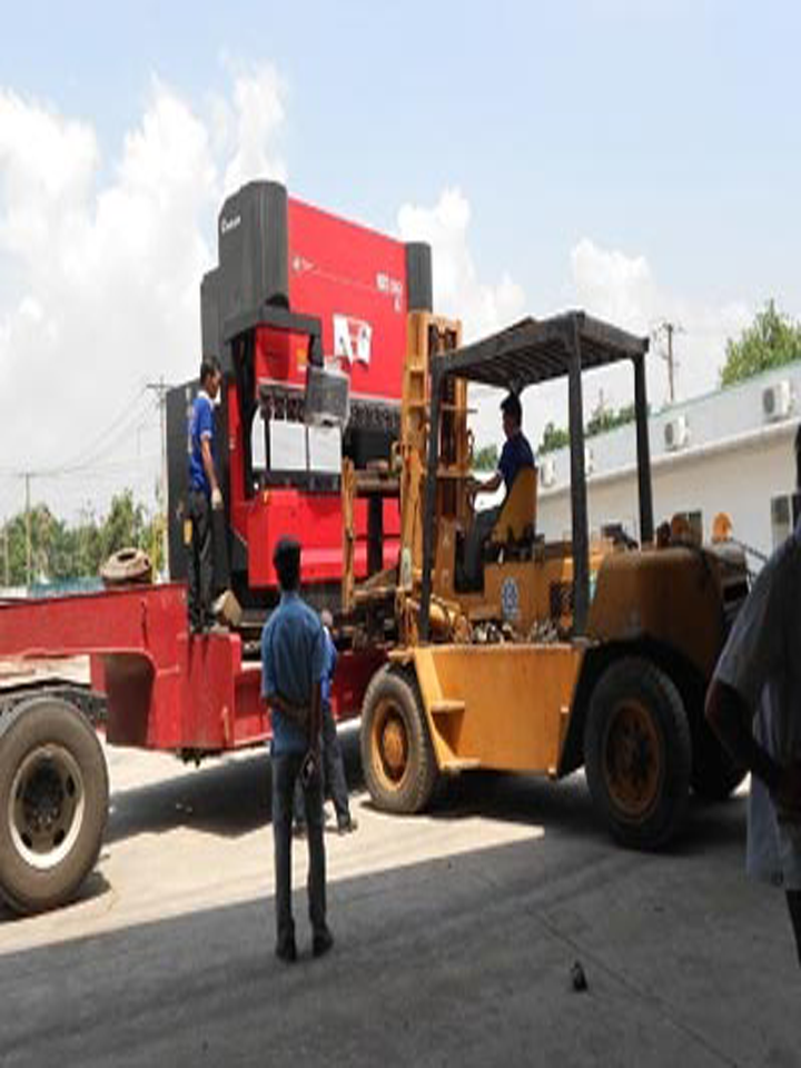 Cho thuê máy xúc đào 200, 300, 400...